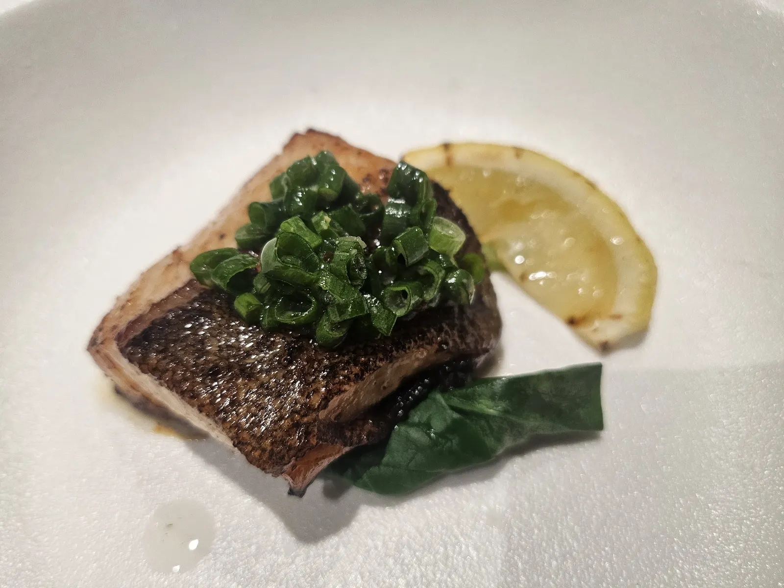 서초역룸식당 생선 메인 코스